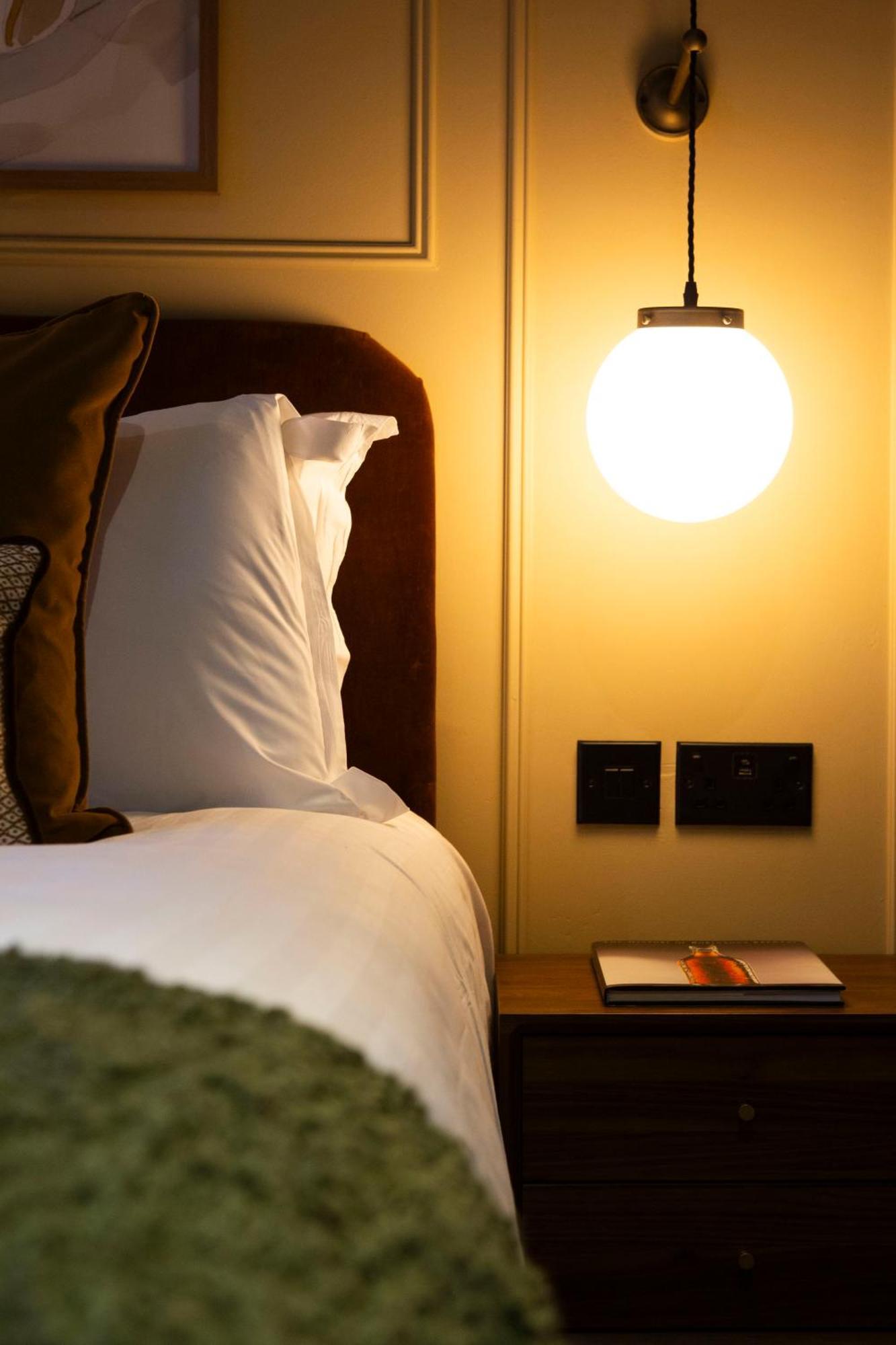 The Wheatley Arms Hotel Ilkley Eksteriør billede