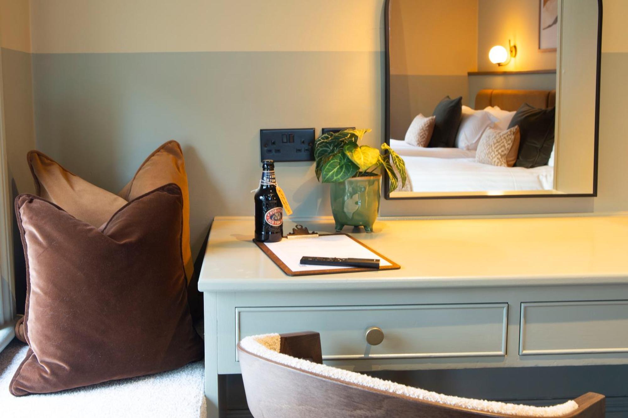 The Wheatley Arms Hotel Ilkley Eksteriør billede