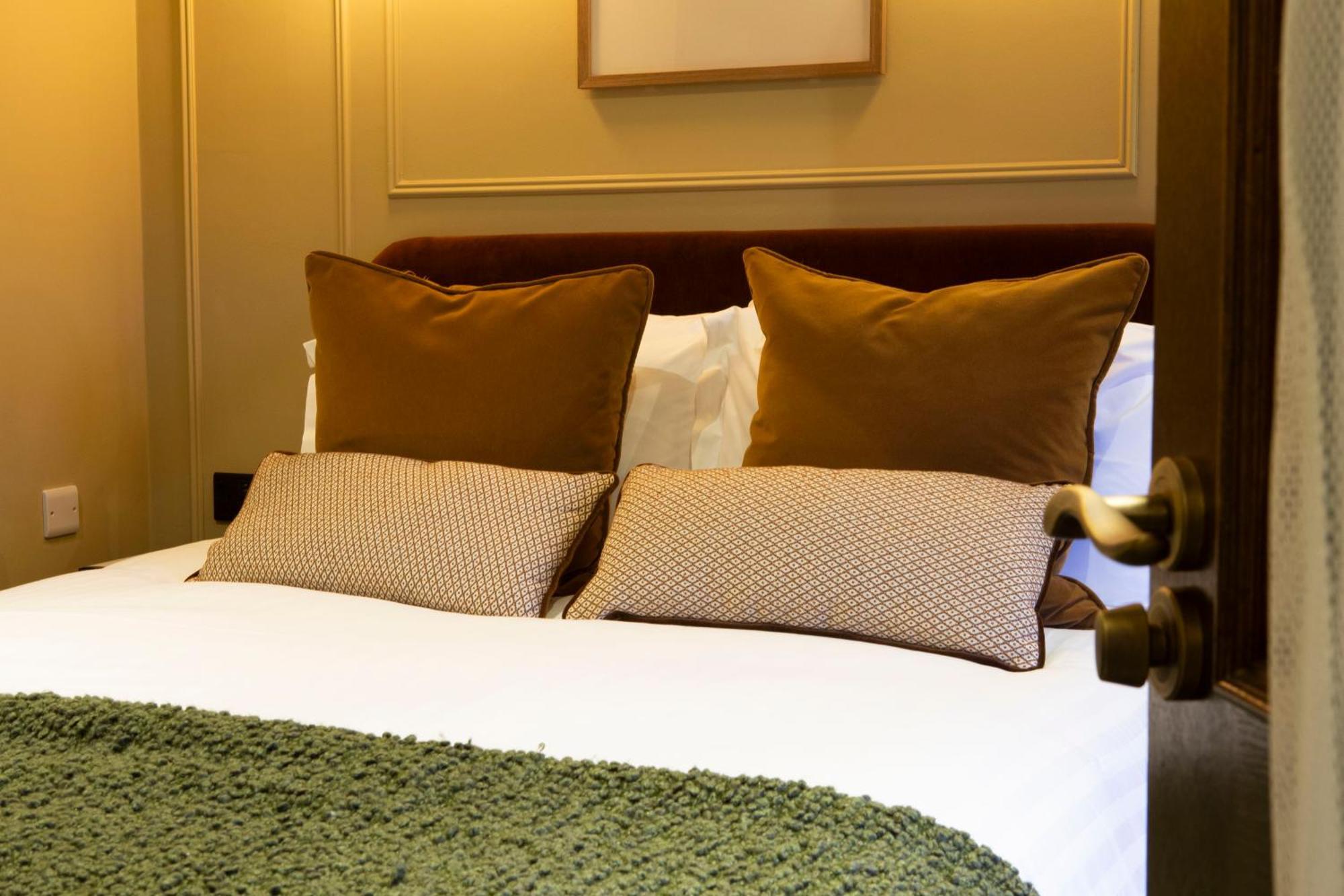 The Wheatley Arms Hotel Ilkley Eksteriør billede